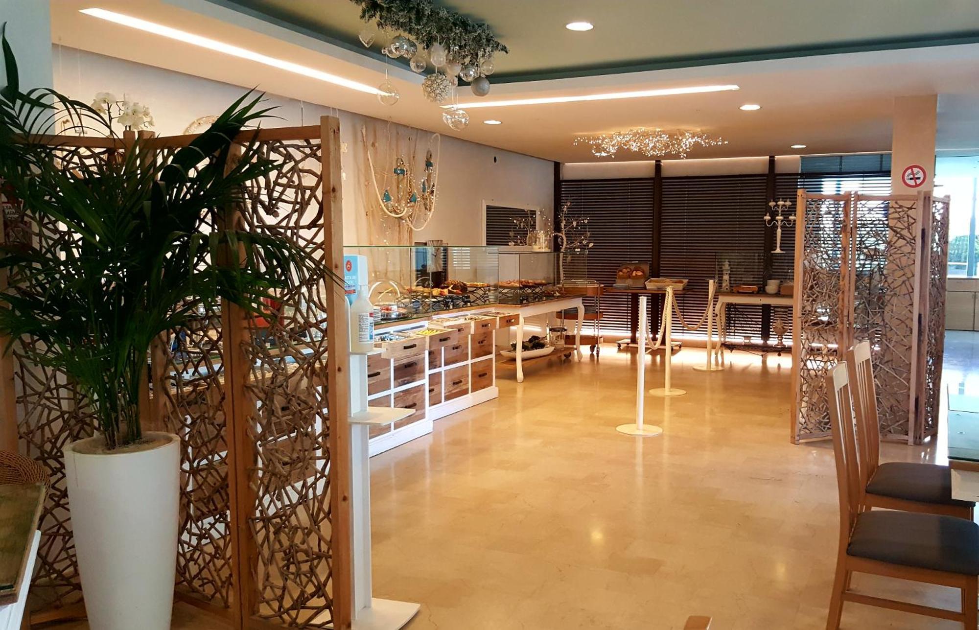 Hotel Poker Riccione Esterno foto