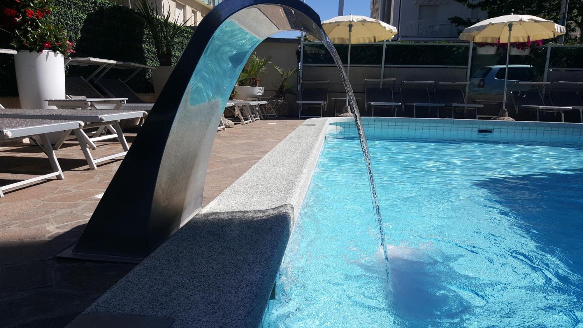 Hotel Poker Riccione Esterno foto