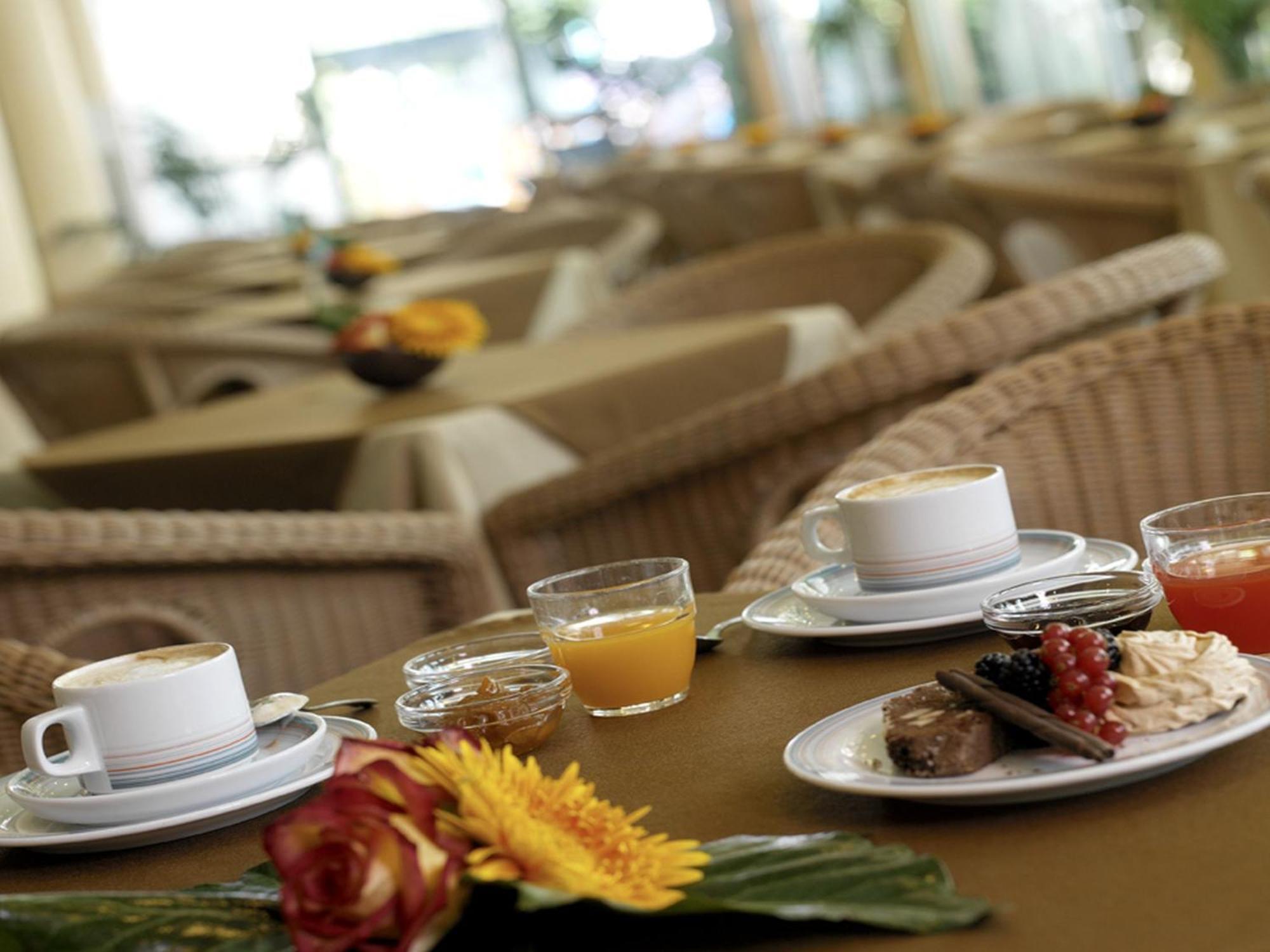 Hotel Poker Riccione Esterno foto