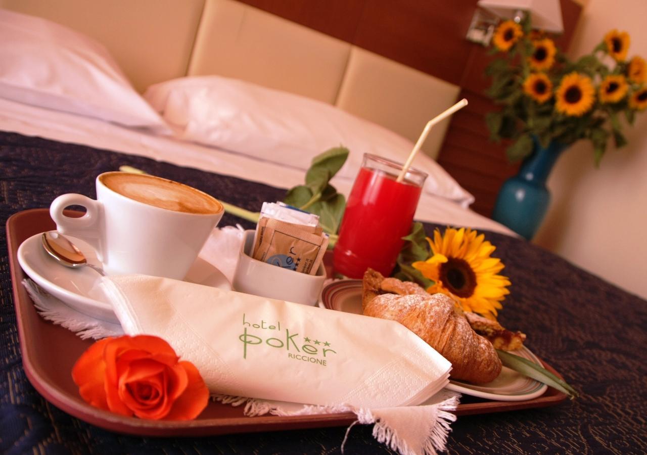 Hotel Poker Riccione Esterno foto