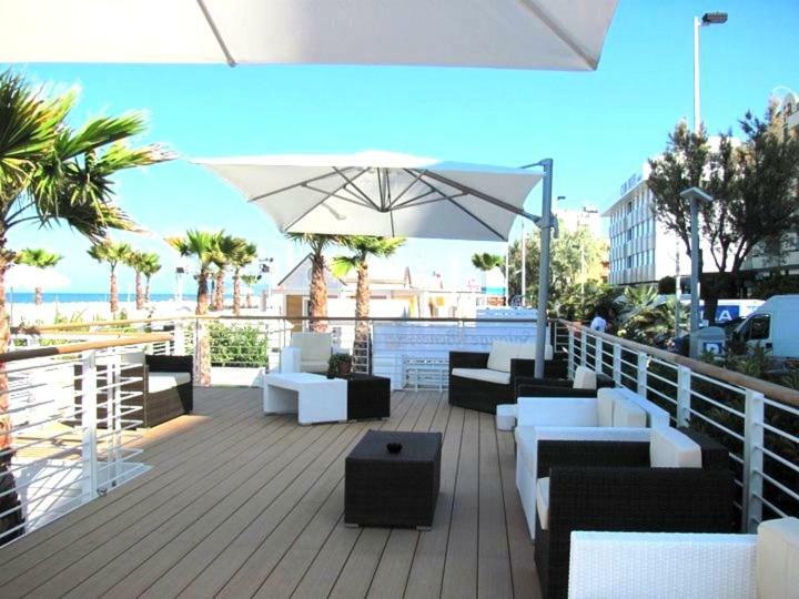 Hotel Poker Riccione Esterno foto
