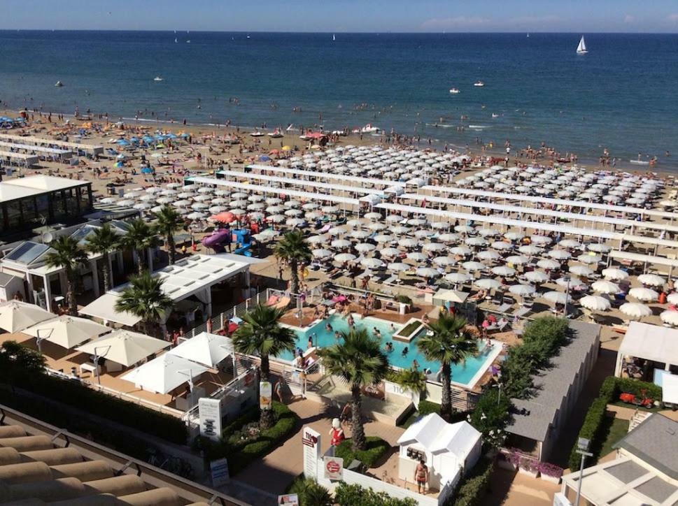 Hotel Poker Riccione Esterno foto